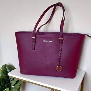Michael Michael Kors JetSet Travel Medium Bag NWT
